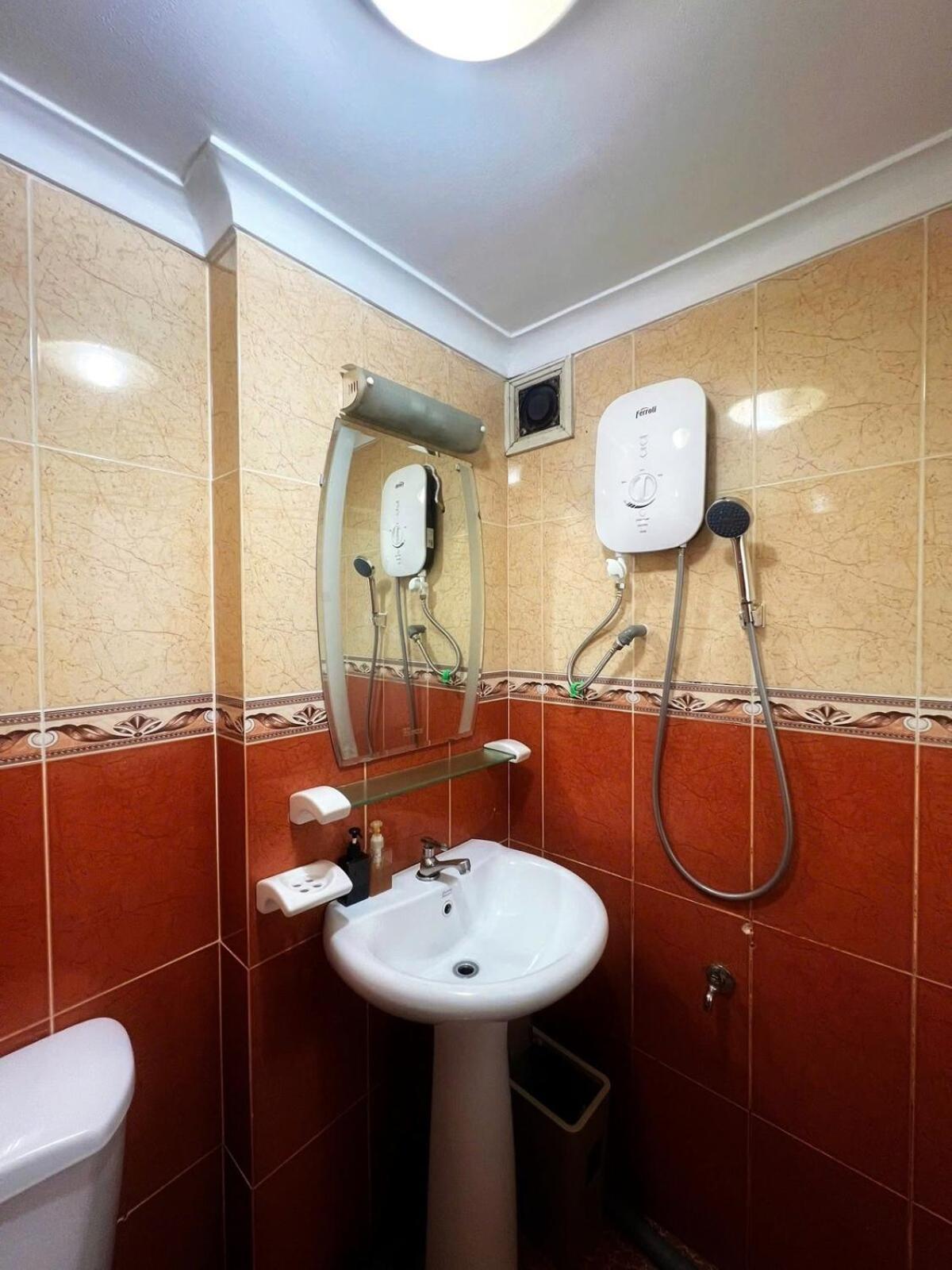Apartment Center, Kitchen, Projector&netflix, Freewasher *